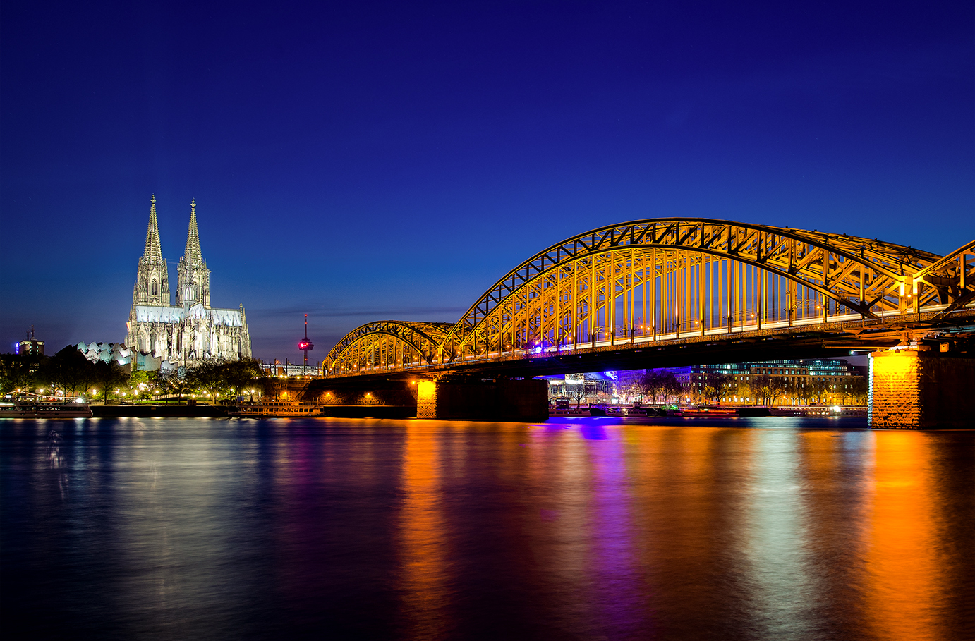Rheinschifffahrt mit Dinner in Köln für 2 Unkategorisiert online kaufen